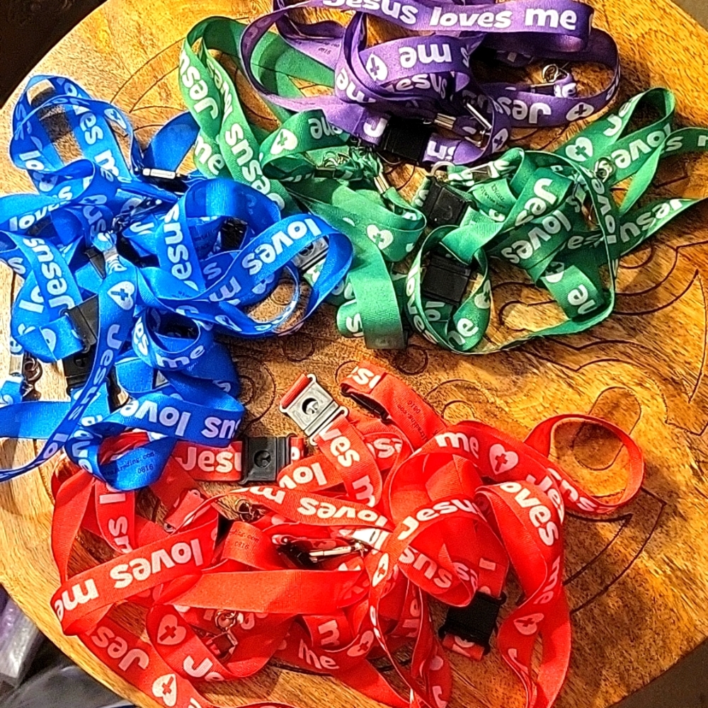 Bundle Jesus loves me Lanyards